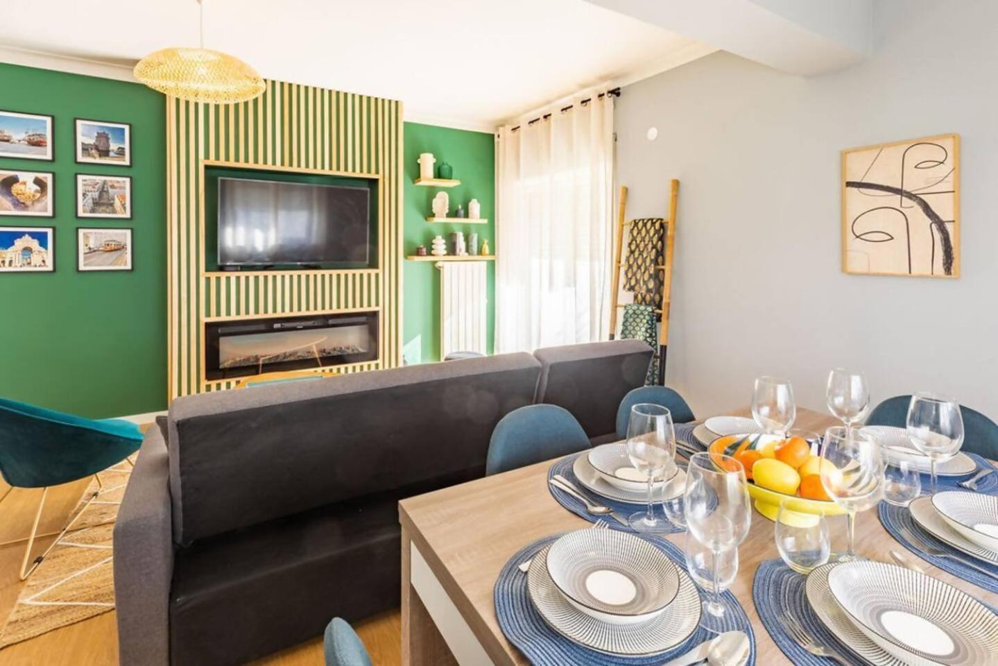 Modern Apartment 5 Mins Walking To The Santuary ファティマ エクステリア 写真